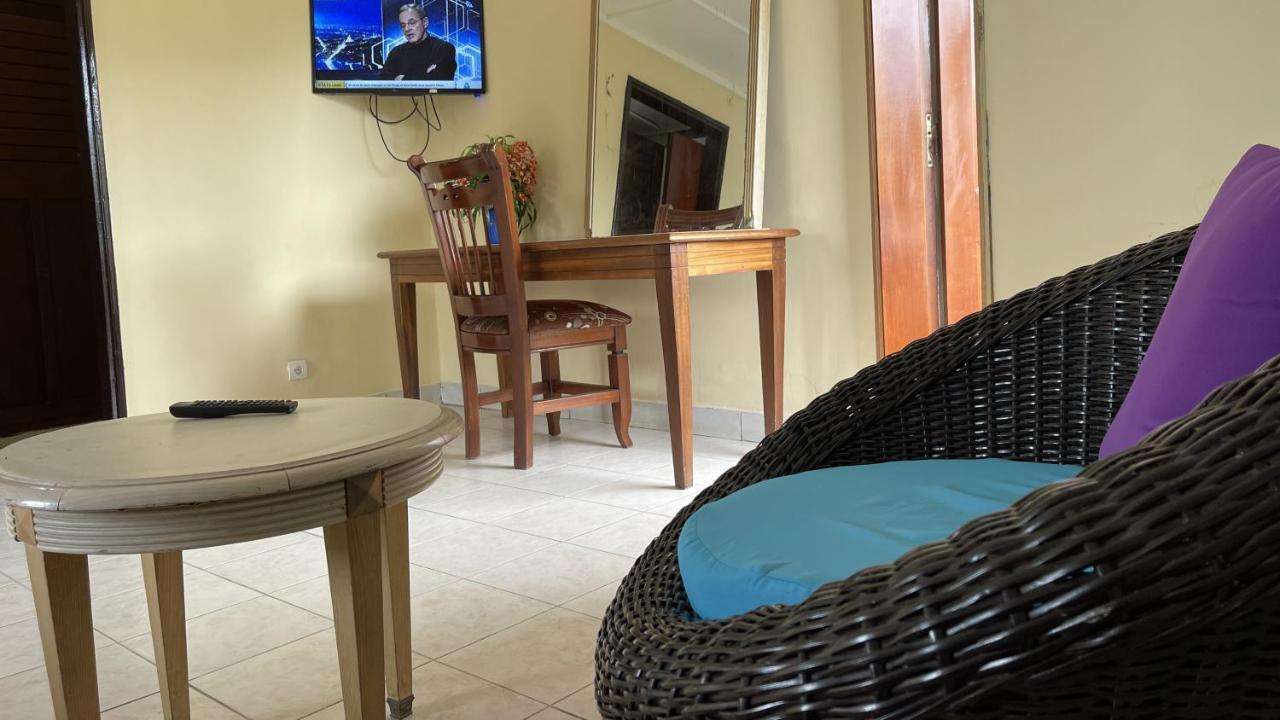 Hotel Les Polygones Криби Экстерьер фото