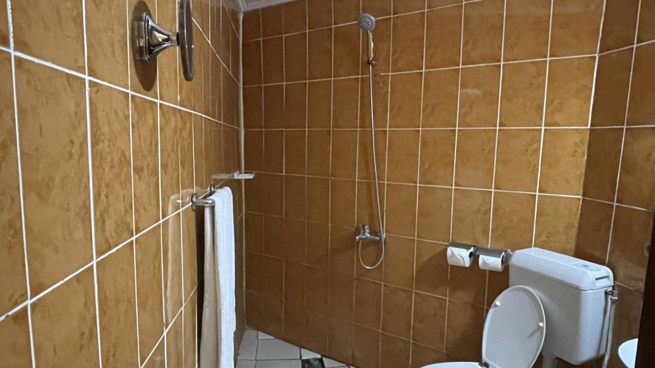 Hotel Les Polygones Криби Экстерьер фото