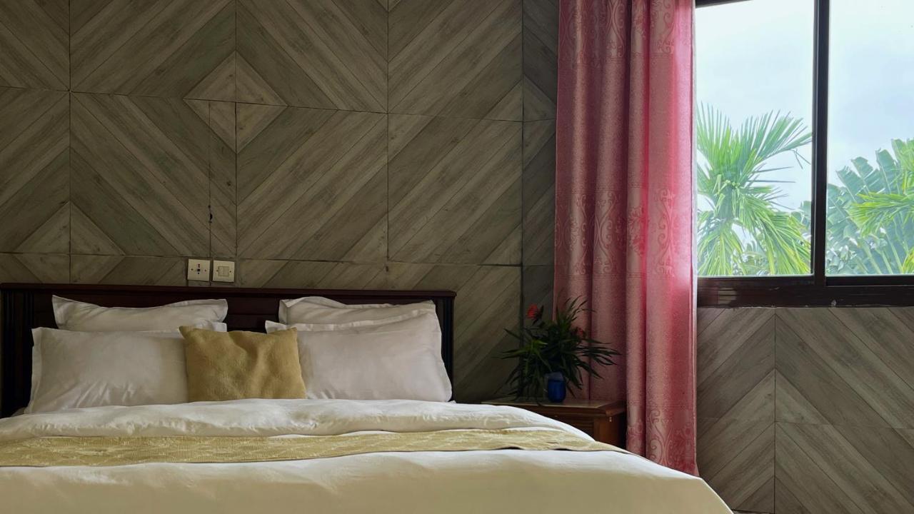 Hotel Les Polygones Криби Экстерьер фото