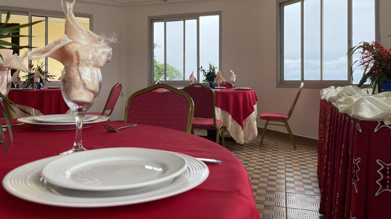 Hotel Les Polygones Криби Экстерьер фото