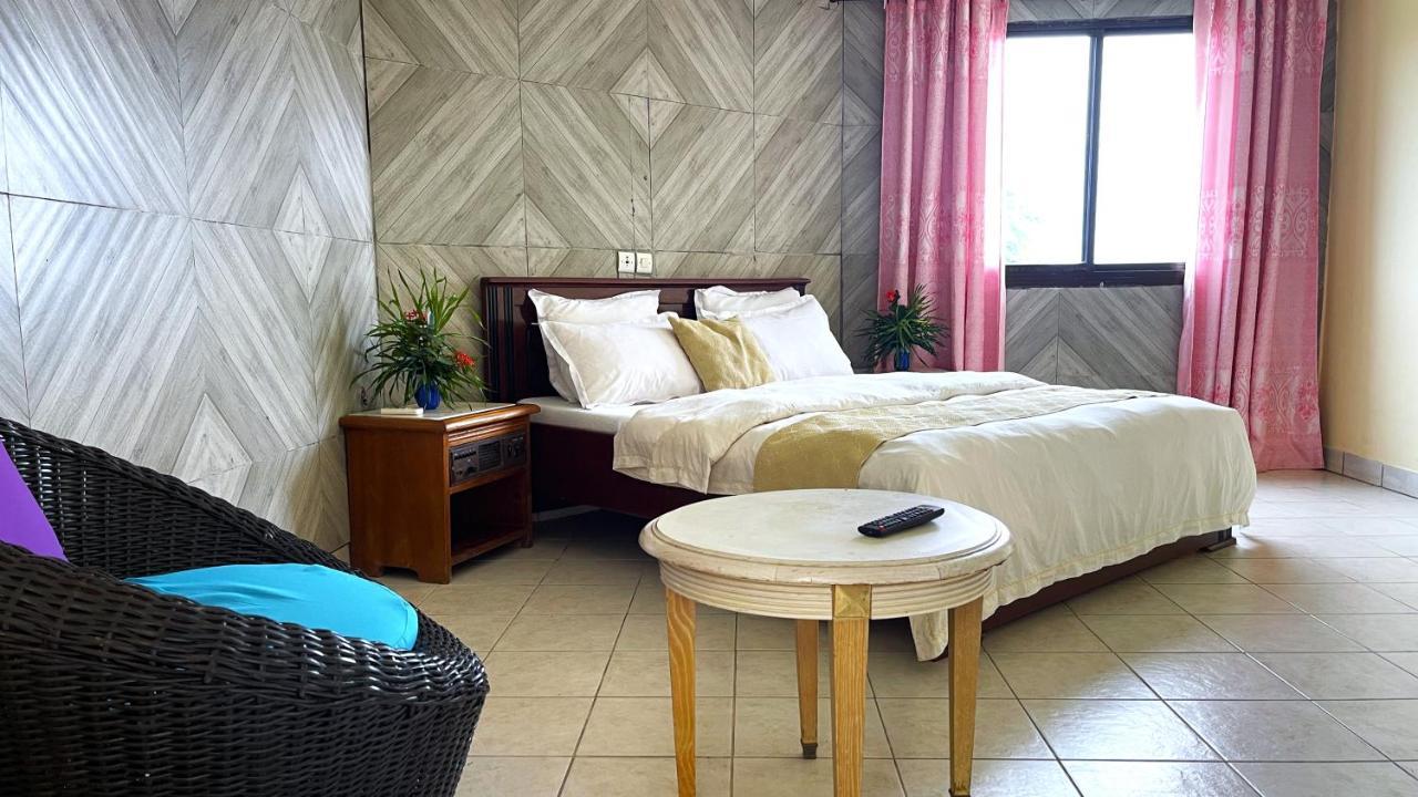 Hotel Les Polygones Криби Экстерьер фото