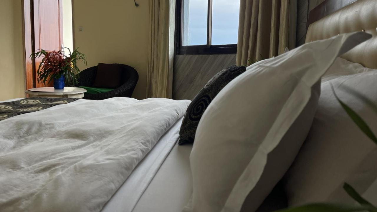 Hotel Les Polygones Криби Экстерьер фото